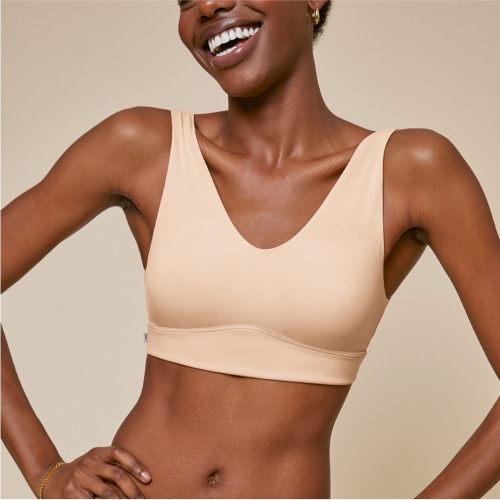 Seamless V-Neck Wireless Bra - Nude